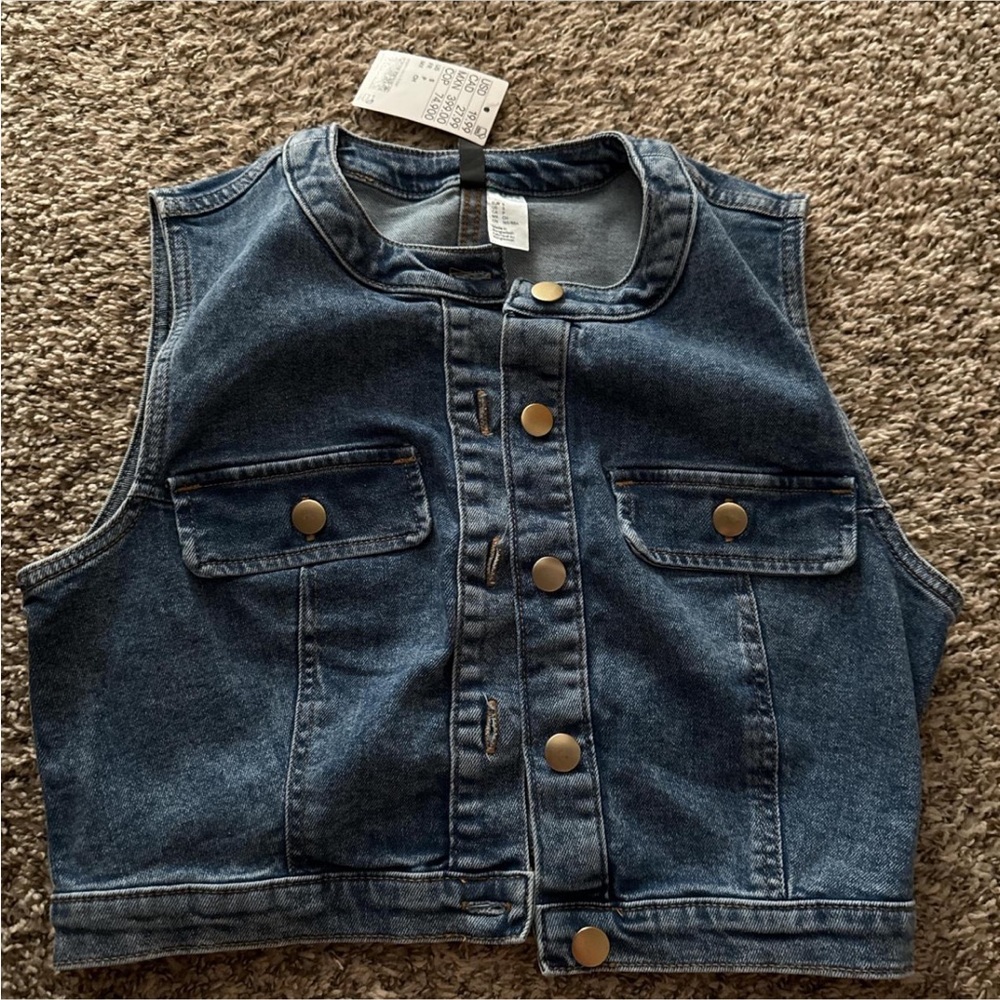 H&M DIVIDED- Denim Cropped Vest Top